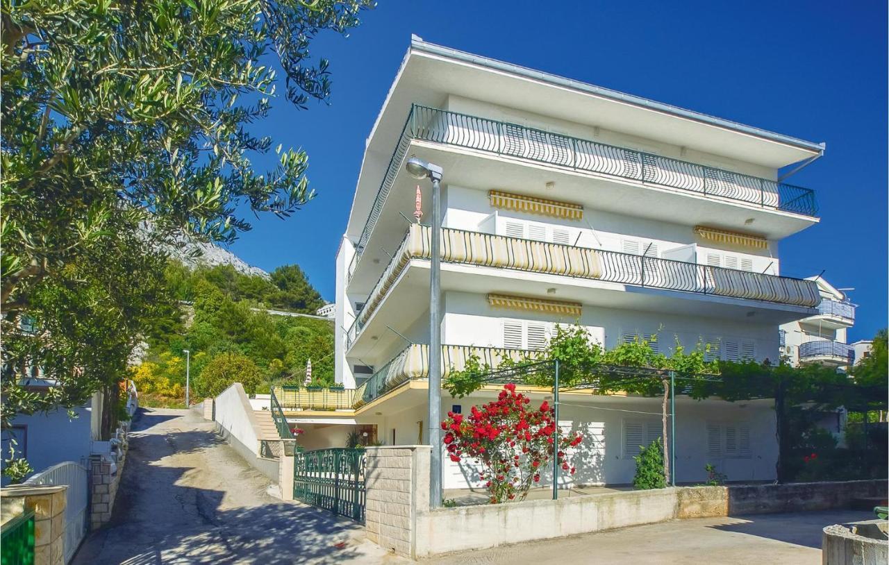 Lovely Apartment In Omis With Kitchenette Kültér fotó
