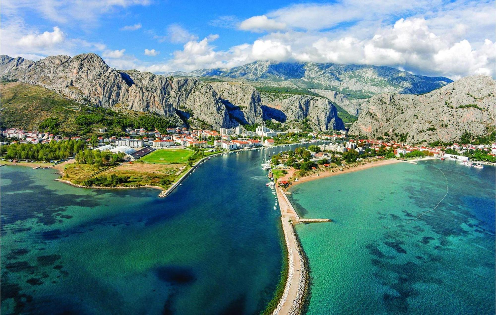 Lovely Apartment In Omis With Kitchenette Kültér fotó