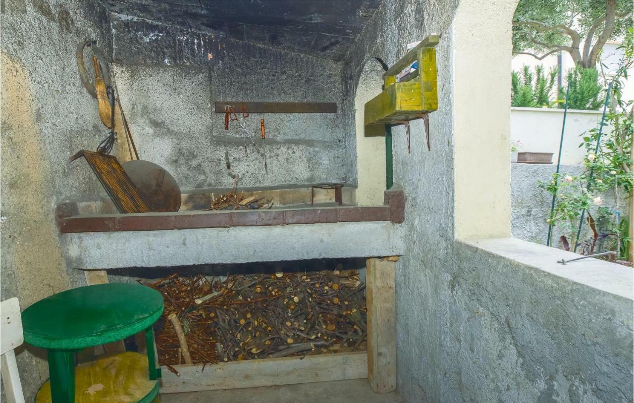 Lovely Apartment In Omis With Kitchenette Kültér fotó